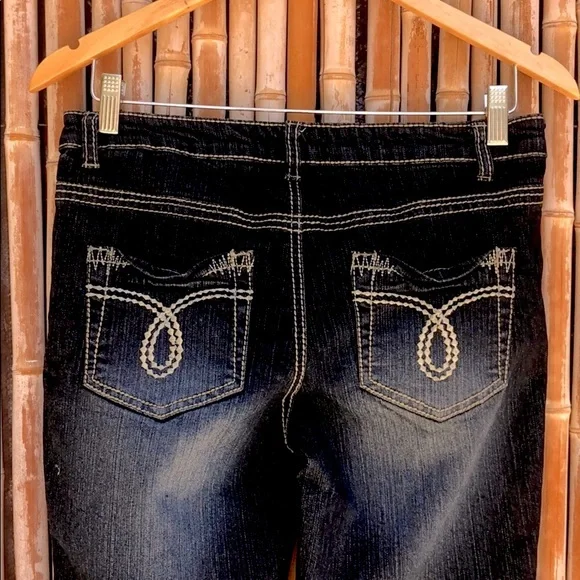 EIGHTY EIGHT Dark Blue Crop Jeans - Picture 7 of 10